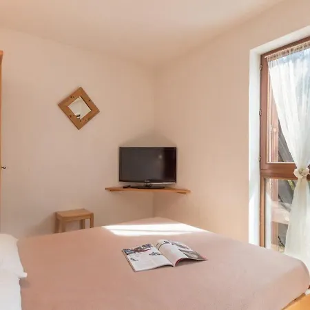 Cosy A La Montagne Pour 5 Personnes A Chantemerle - Serres-chevalier - Fr-1-330e-40 Apartamento *